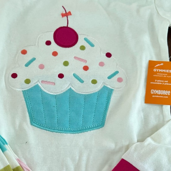 New gymboree Pj’s - Picture 2 of 3